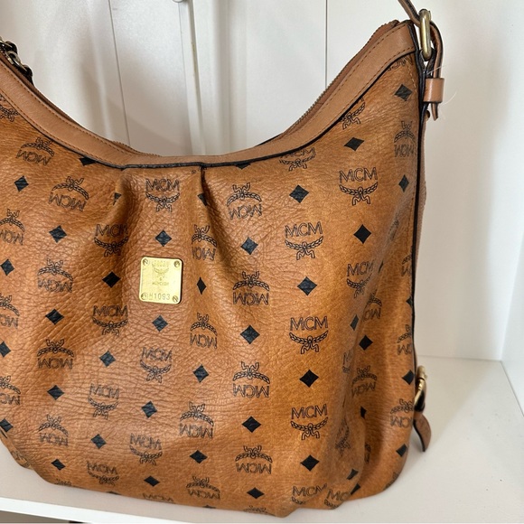 Authentic MCM Visetos big hobo bag cognac - Picture 5 of 11